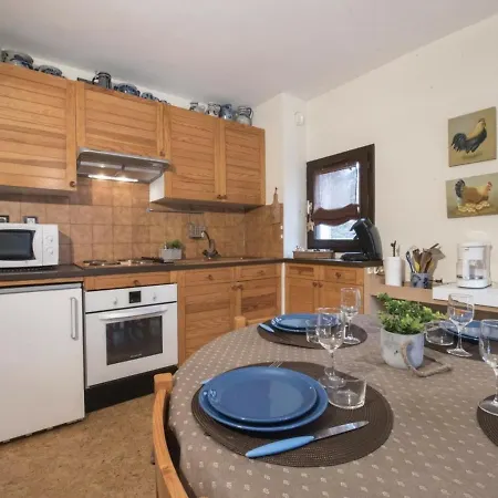 Duplex 4 Personnes Avec Balcon A Lary Village - Fr-1-296-182 Διαμέρισμα