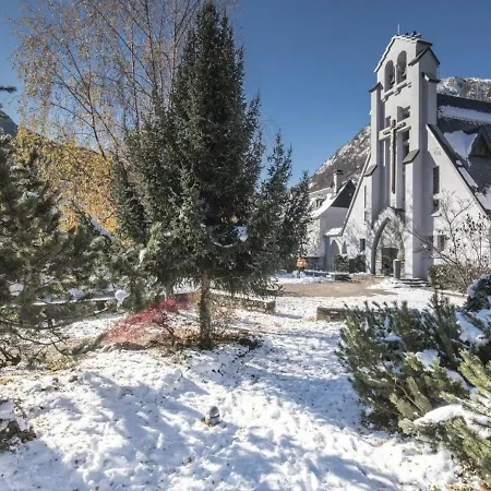 Duplex 4 Personnes Avec Balcon A Lary Village - Fr-1-296-182 Διαμέρισμα *