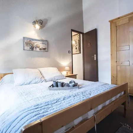 아파트 Duplex 4 Personnes Avec Balcon A Lary Village - Fr-1-296-182 생라리술랑