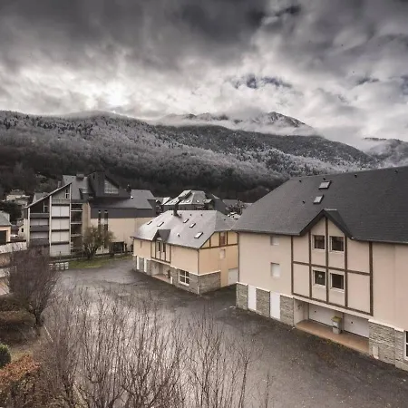 Duplex 4 Personnes Avec Balcon à Lary Village - Fr-1-296-182 Appartamento