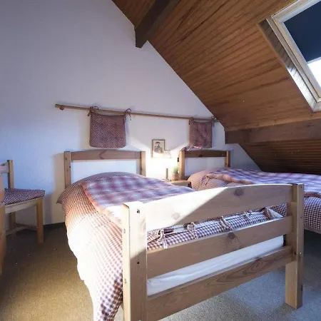 아파트 Duplex 4 Personnes Avec Balcon A Lary Village - Fr-1-296-182 생라리술랑